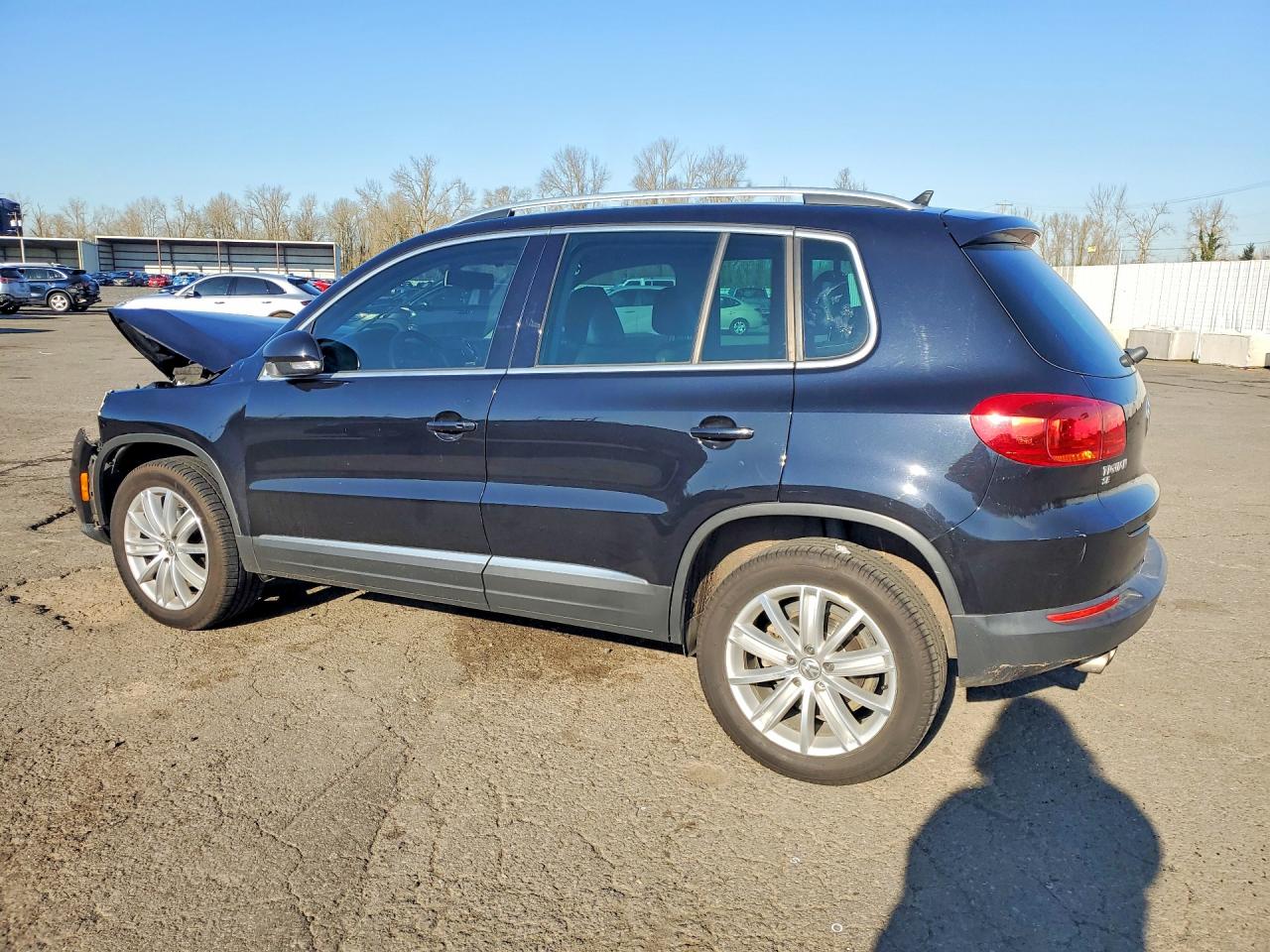2016 VOLKSWAGEN TIGUAN S photo 3