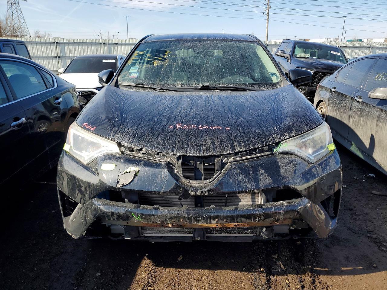 2018 TOYOTA RAV4 LE photo 5