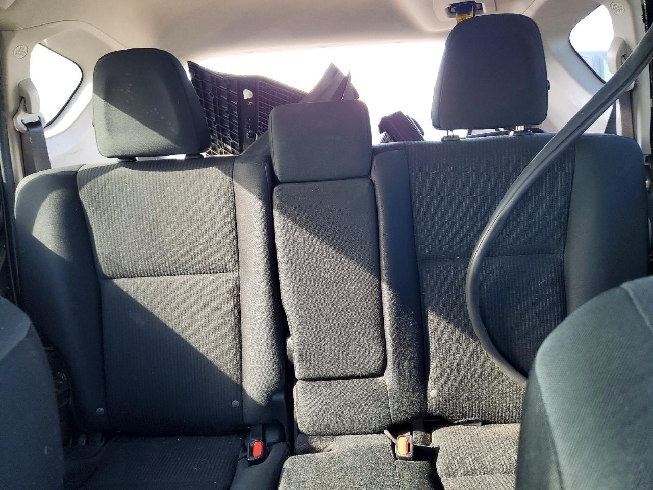 2018 TOYOTA RAV4 LE photo 10