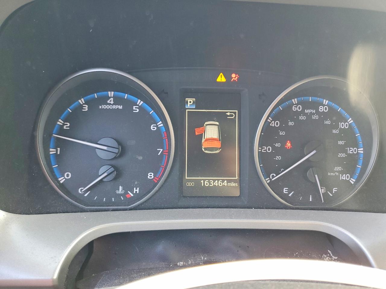 2018 TOYOTA RAV4 LE photo 9