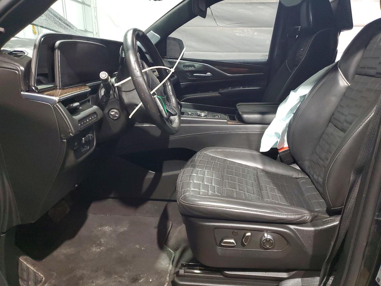 2023 CADILLAC ESCALADE ESV SPORT PLATINUM photo 13