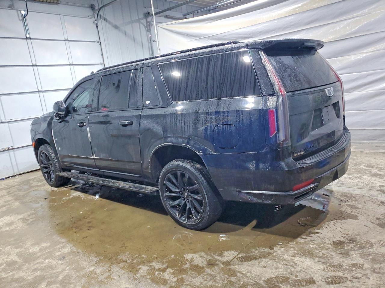 2023 CADILLAC ESCALADE ESV SPORT PLATINUM photo 3