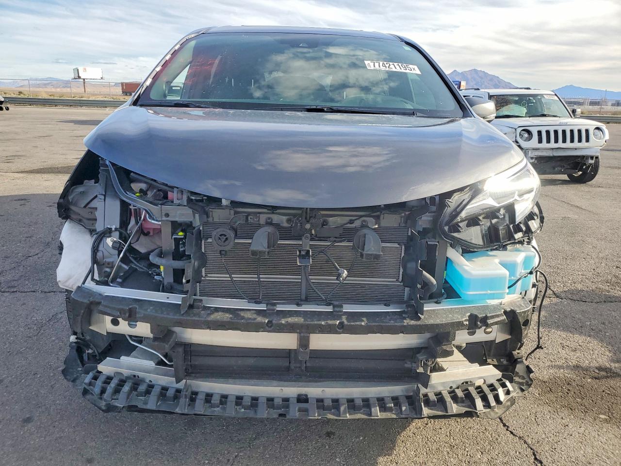 2025 TOYOTA SIENNA PLATINUM 7-PASSENGER photo 8