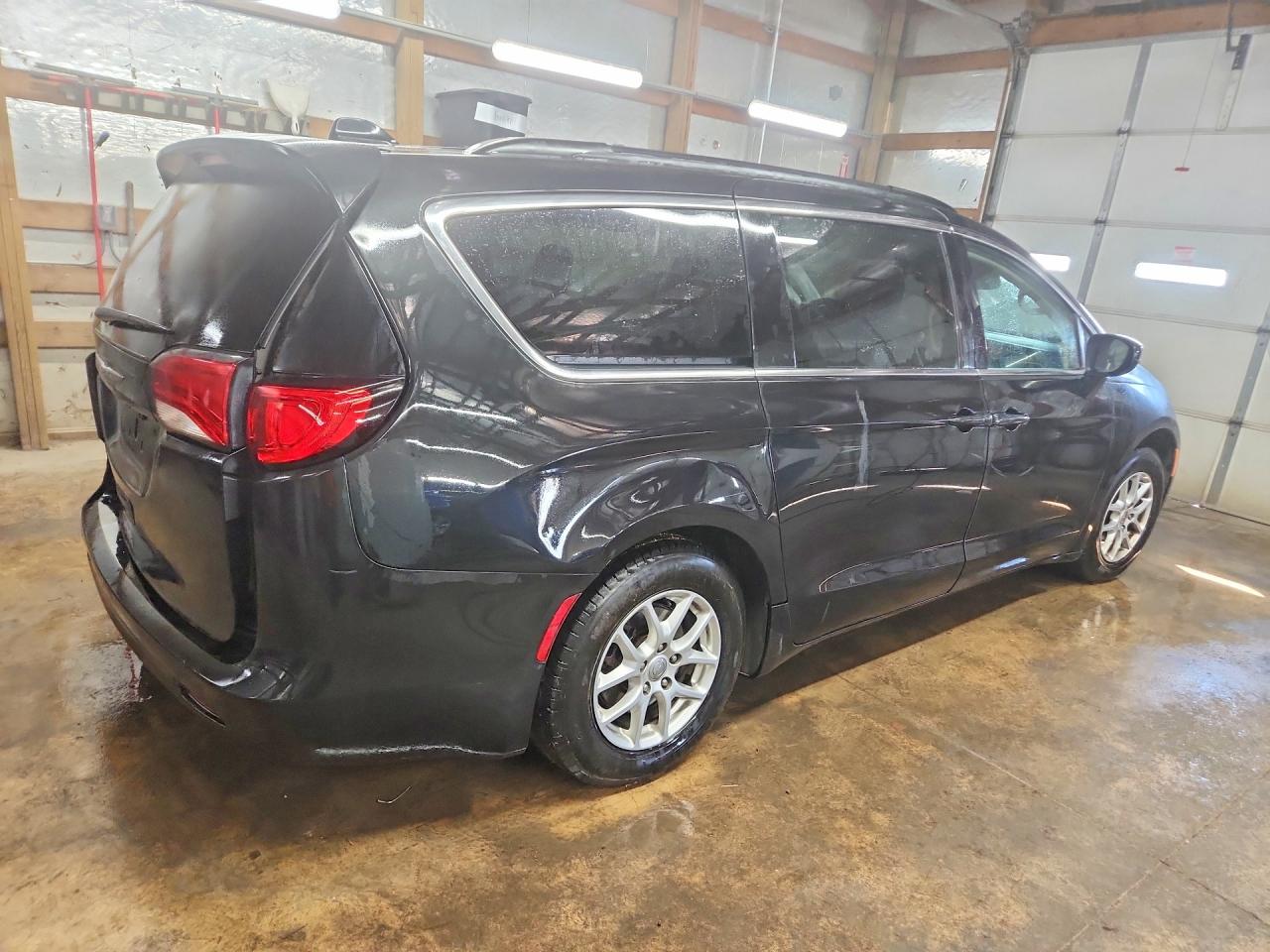 2020 CHRYSLER VOYAGER LXI photo 5