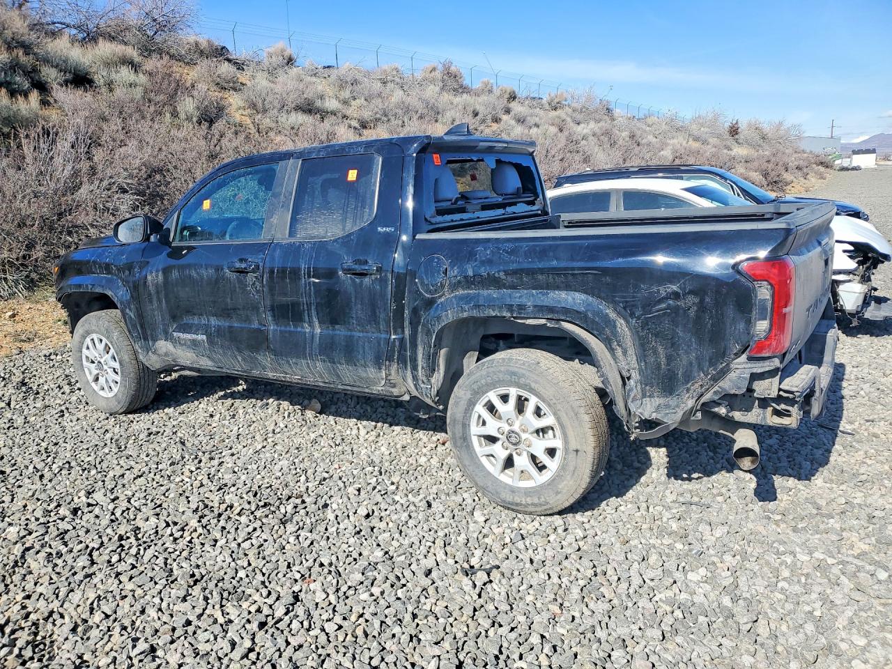 2024 TOYOTA TACOMA DOUBLE CAB photo 4