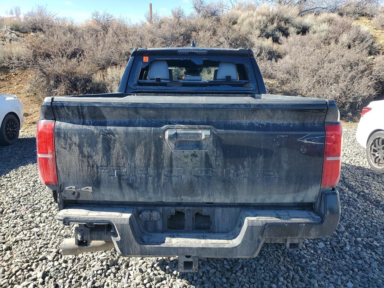 2024 TOYOTA TACOMA DOUBLE CAB photo 16