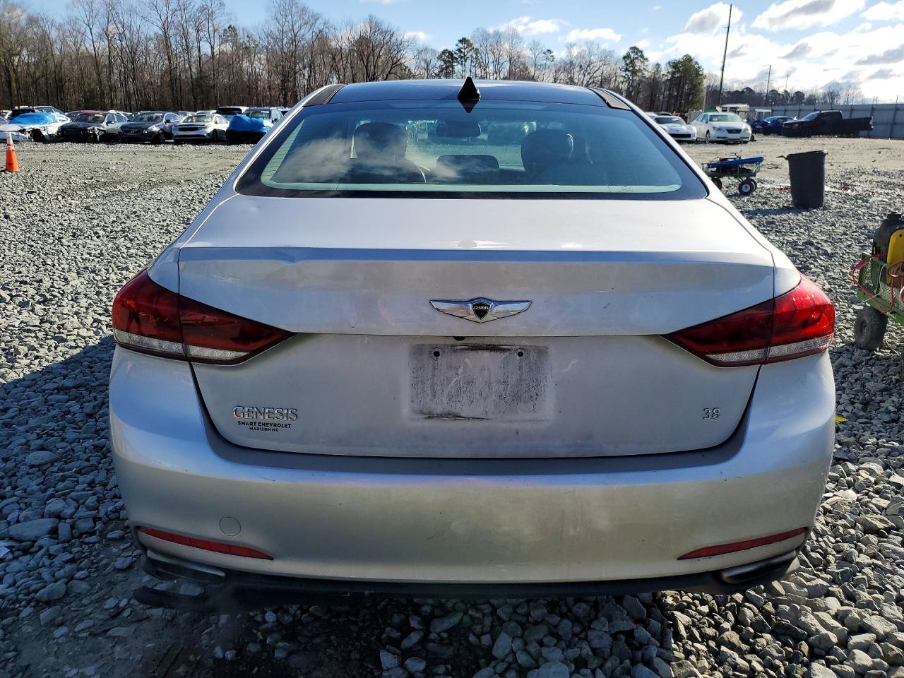 2015 HYUNDAI GENESIS 3.8L photo 11