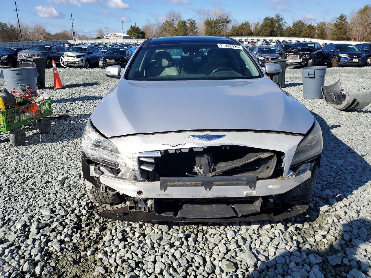 2015 HYUNDAI GENESIS 3.8L photo 9