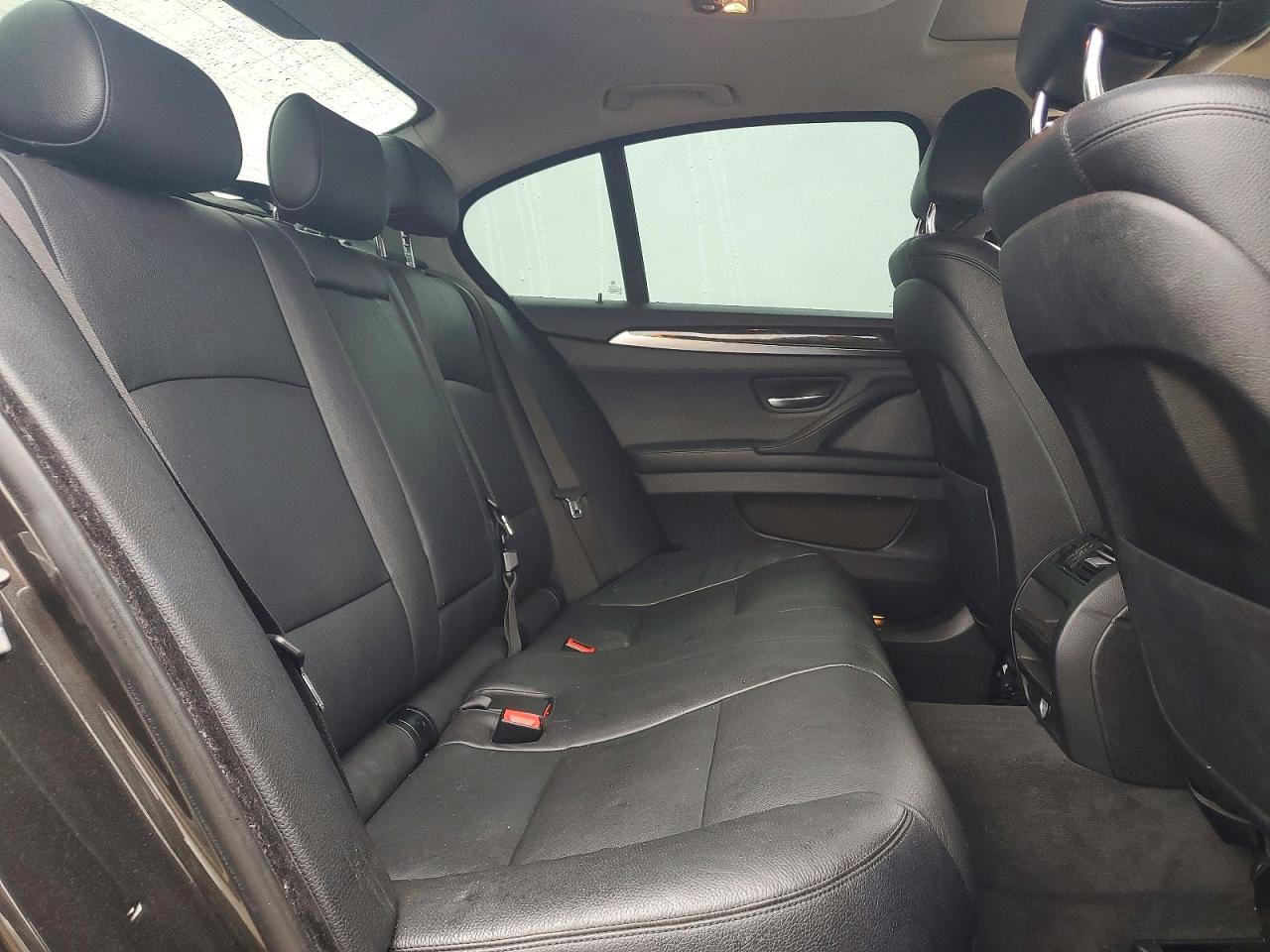2016 BMW 528 I photo 28
