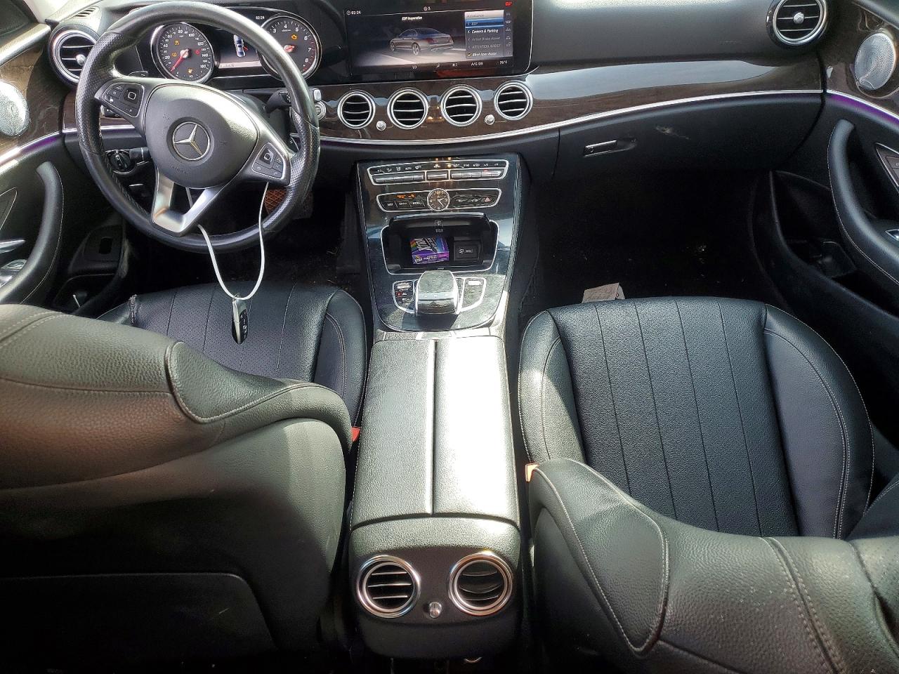 2018 MERCEDES-BENZ E 300 photo 15