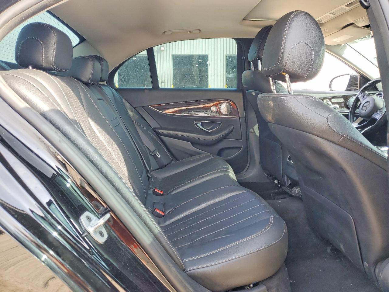 2018 MERCEDES-BENZ E 300 photo 19