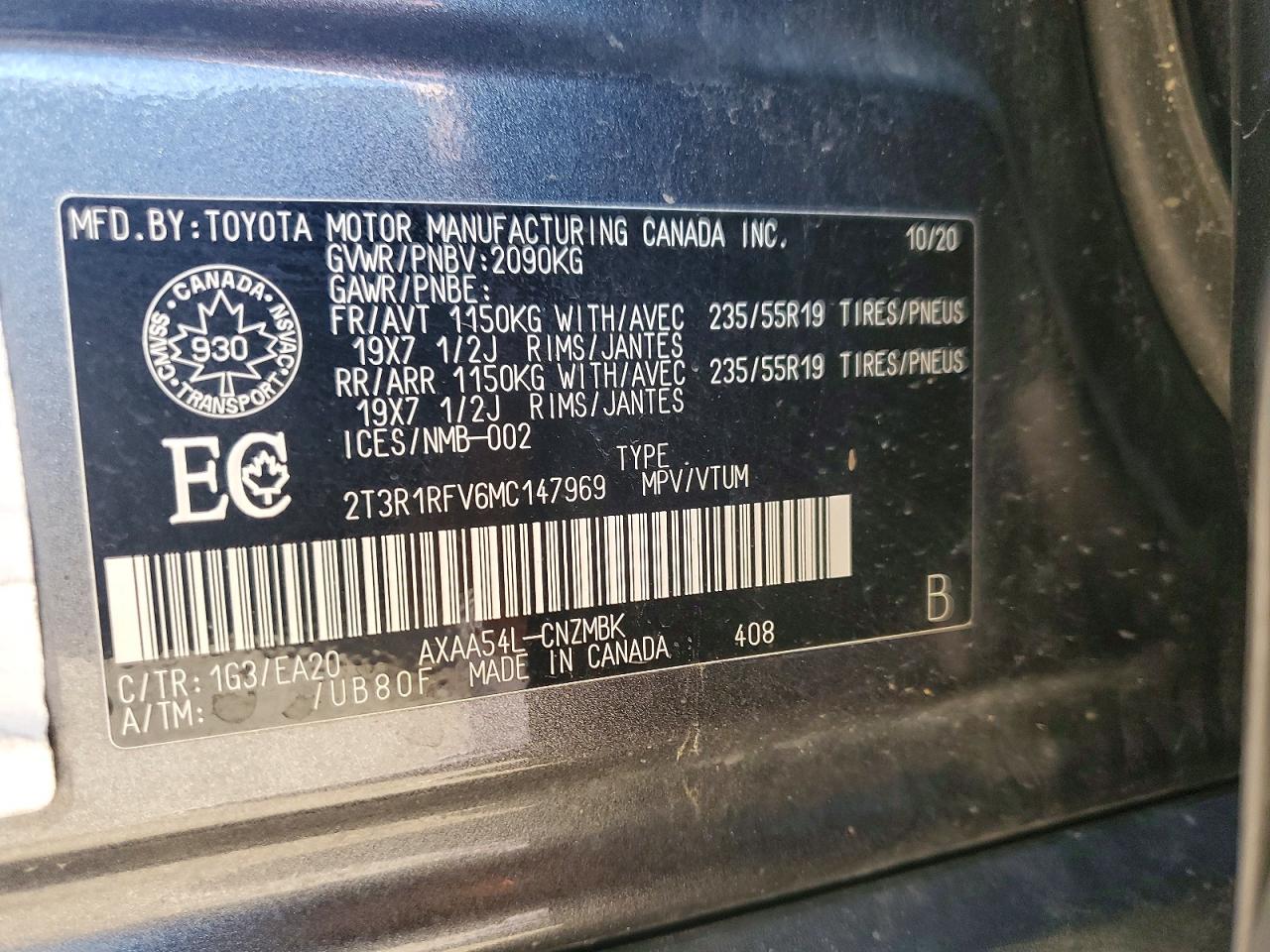 2021 TOYOTA RAV4 XLE photo 25