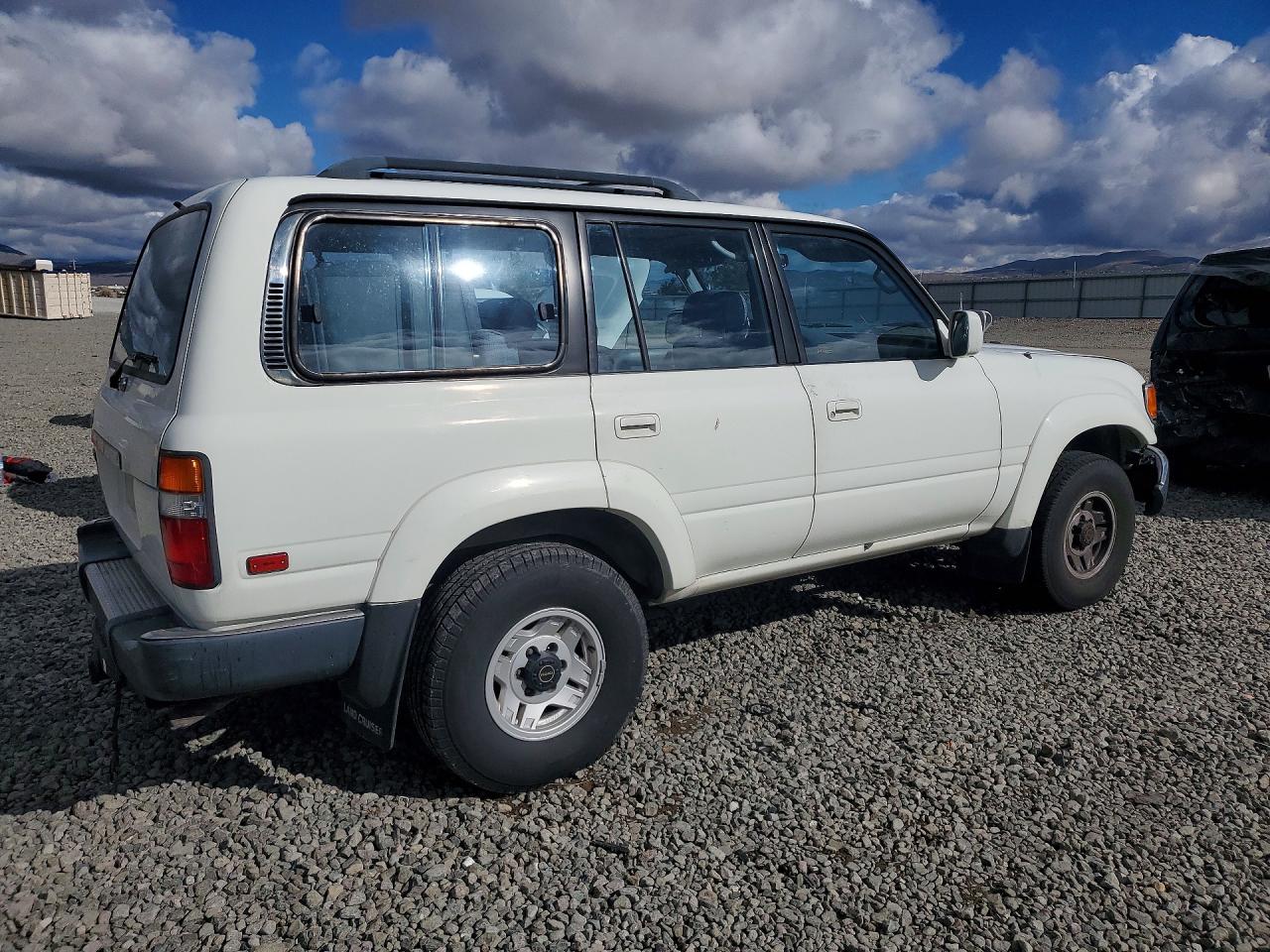 1992 TOYOTA LAND CRUISER FJ80 photo 3