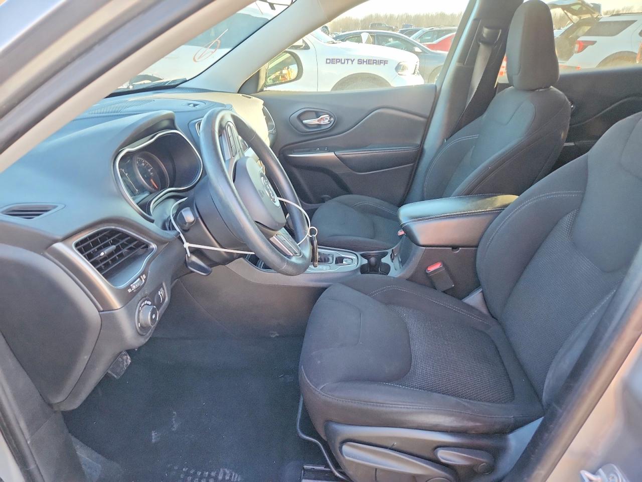 2019 JEEP CHEROKEE LATITUDE photo 13