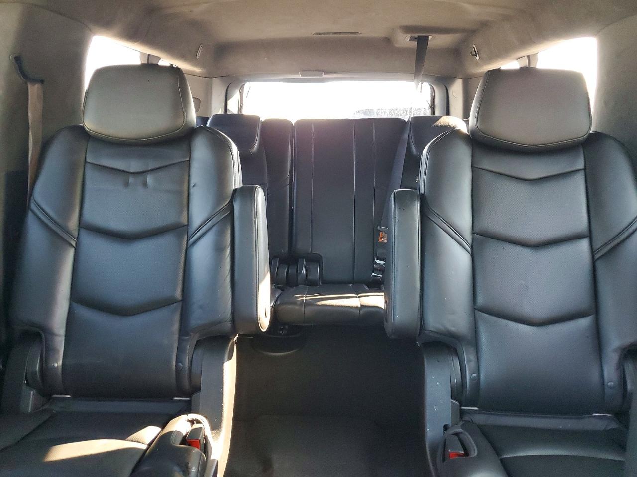 2019 CADILLAC ESCALADE ESV PLATINUM photo 10