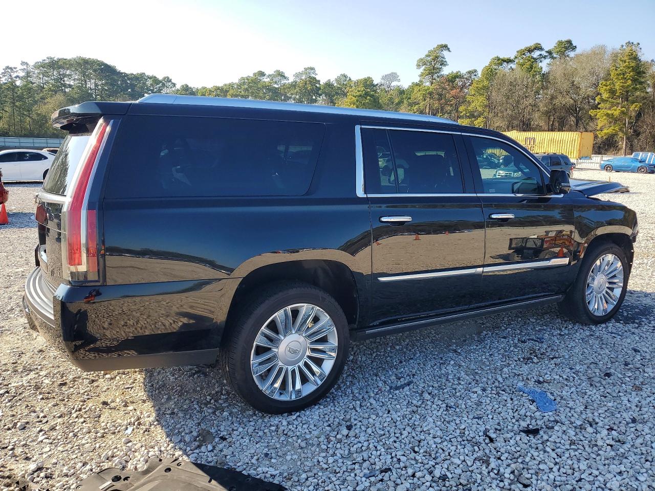 2019 CADILLAC ESCALADE ESV PLATINUM photo 3