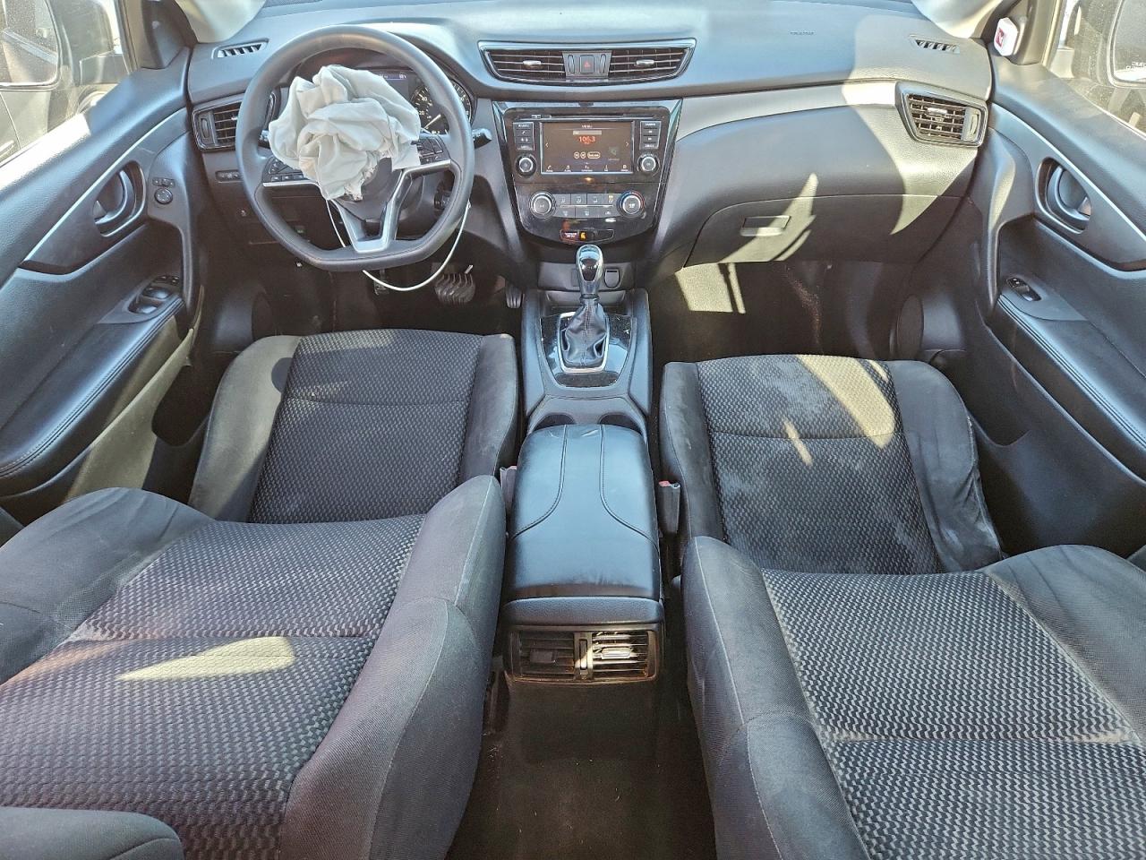 2019 NISSAN ROGUE SPORT S photo 22