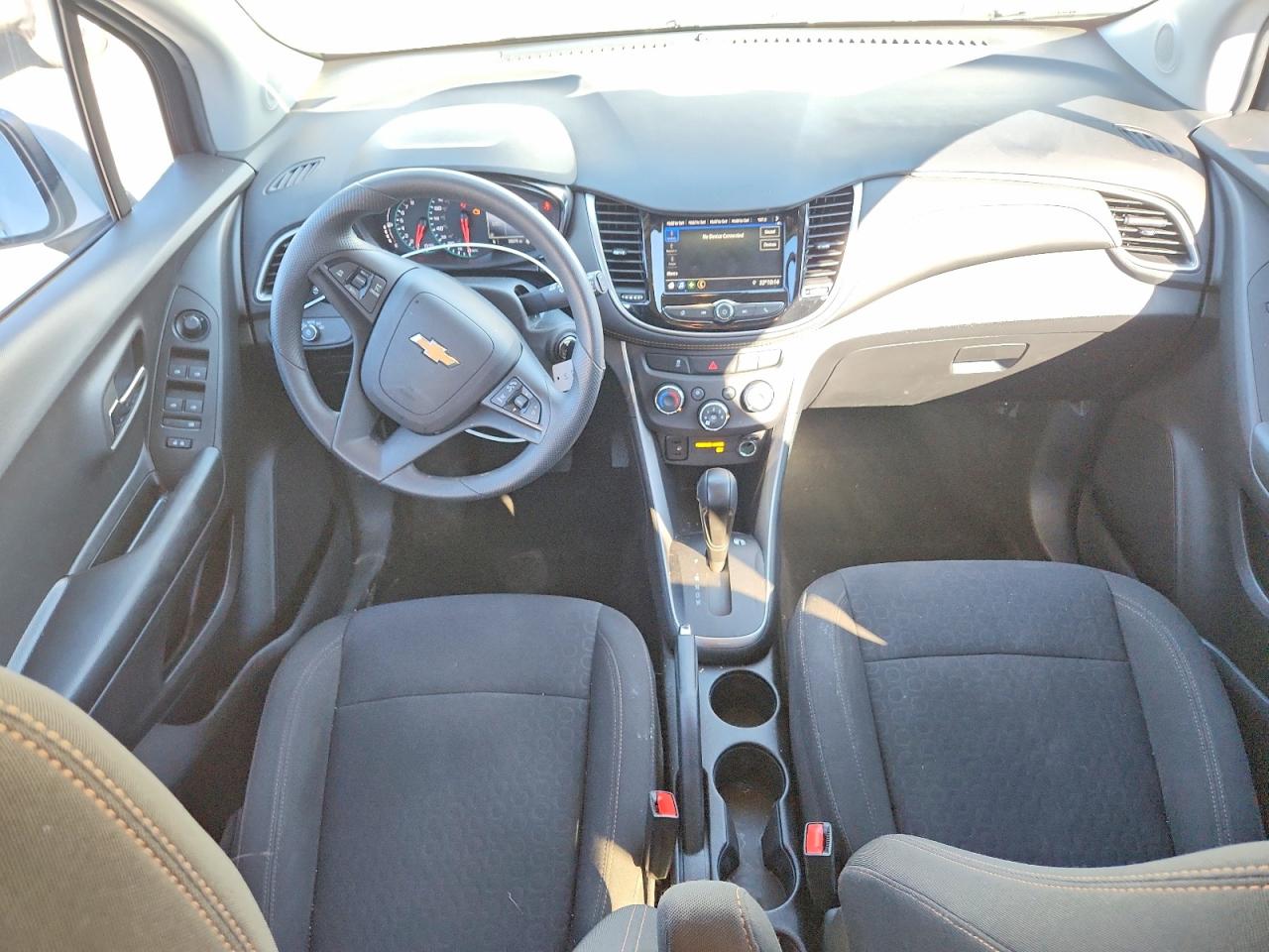 2022 CHEVROLET TRAX LS photo 8