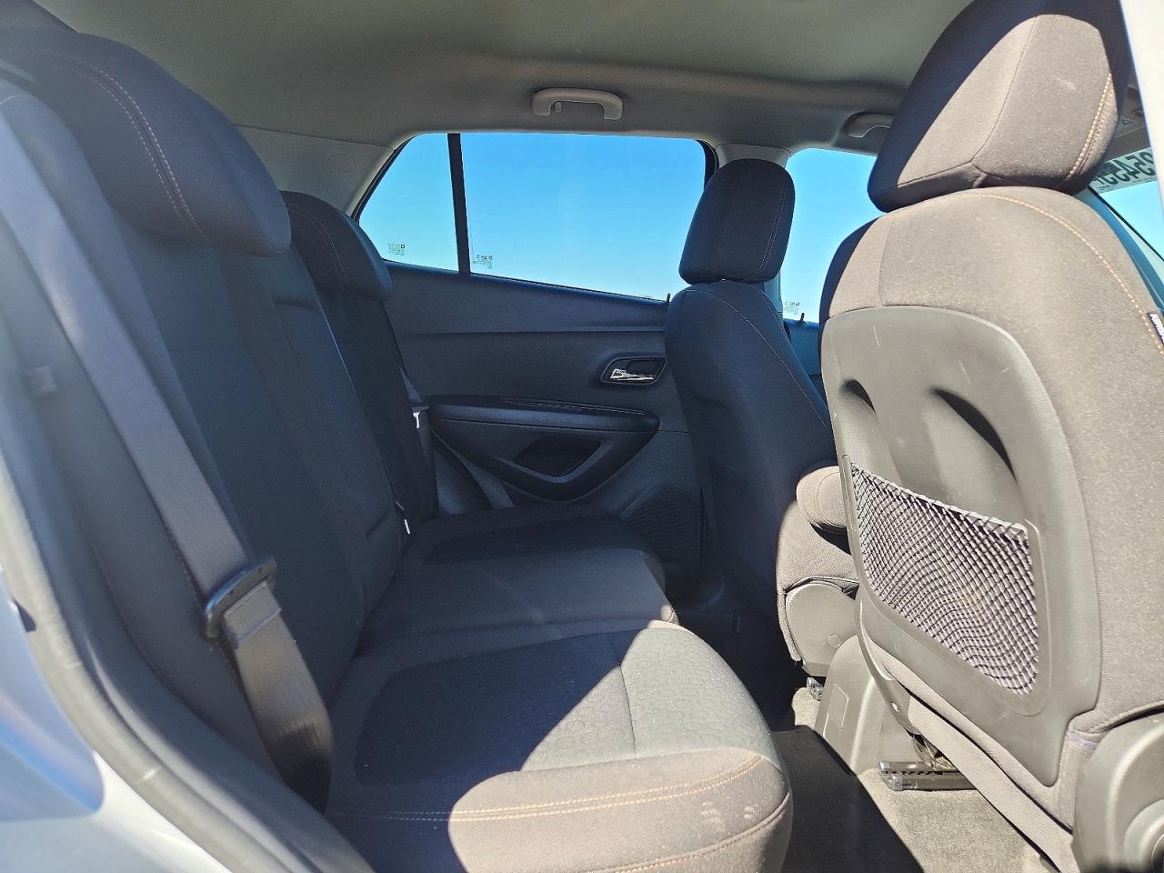 2022 CHEVROLET TRAX LS photo 11