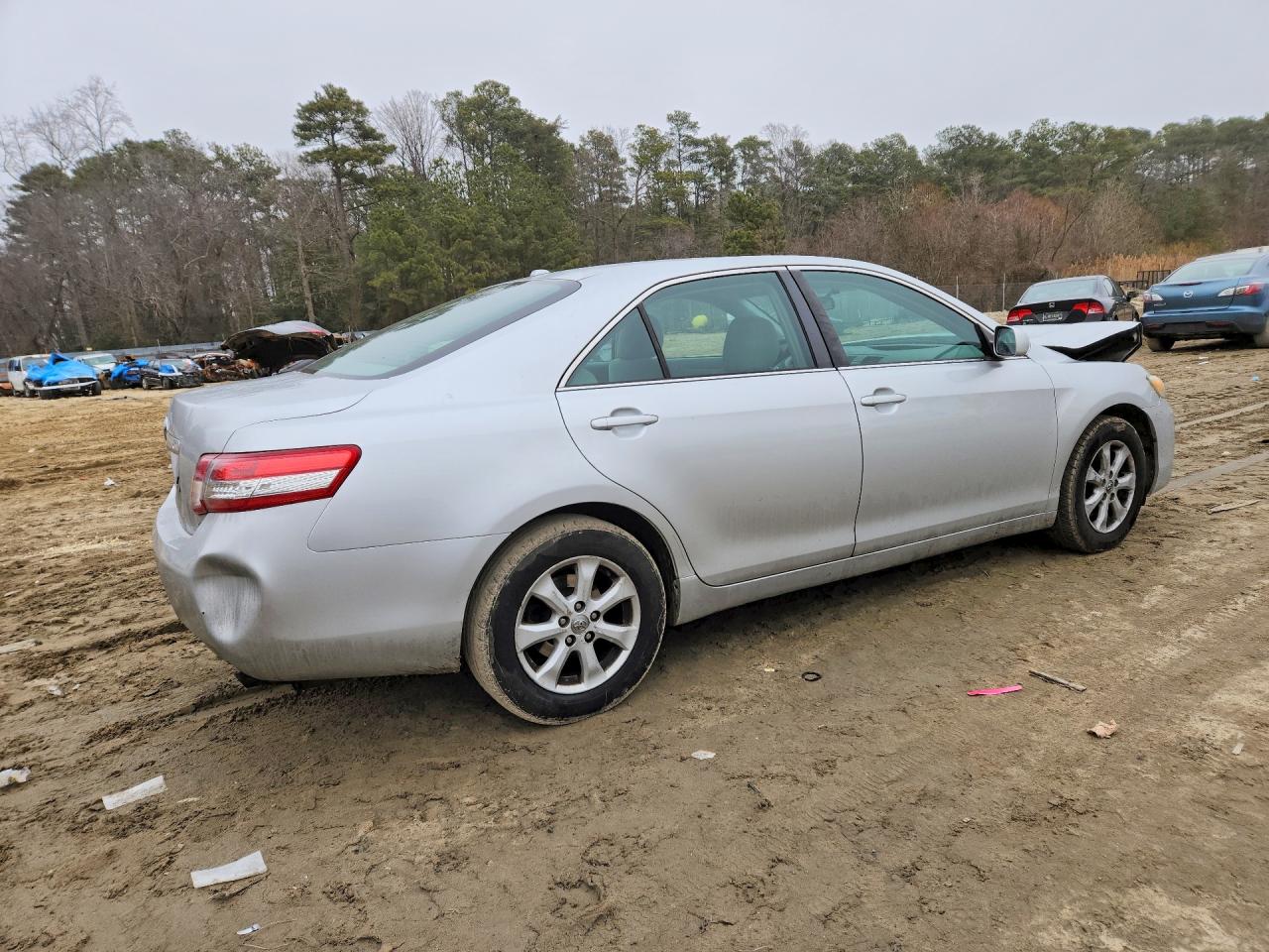 2011 TOYOTA CAMRY BASE photo 7