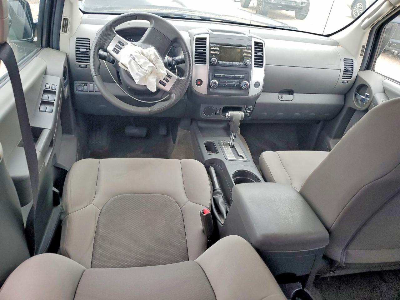 2014 NISSAN XTERRA X photo 8