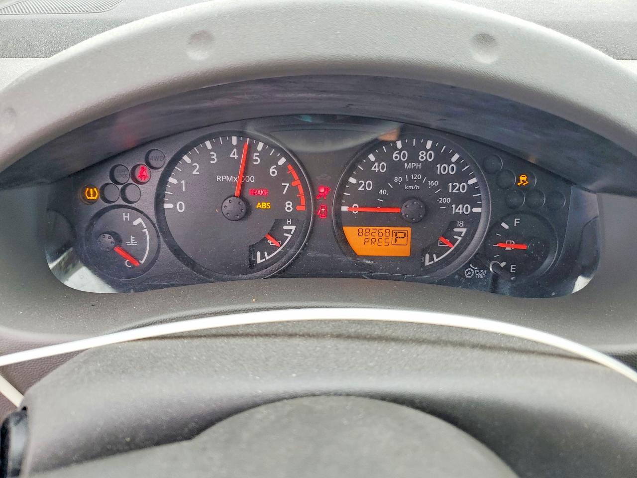 2014 NISSAN XTERRA X photo 9