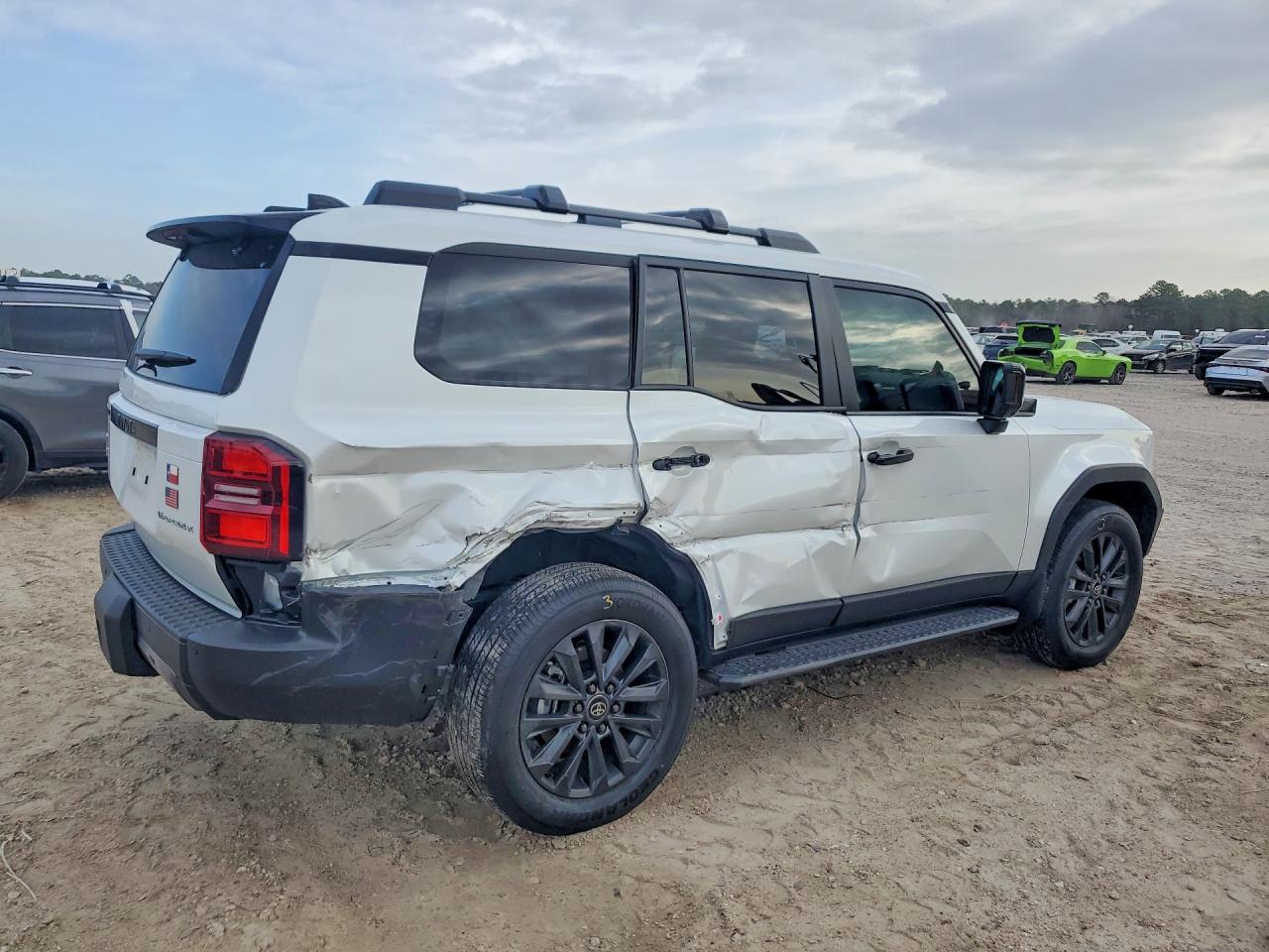 2025 TOYOTA LAND CRUISER BASE photo 5