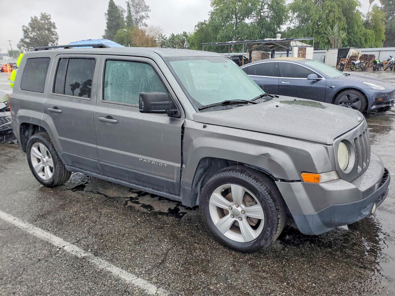 2014 JEEP PATRIOT LATITUDE photo 7