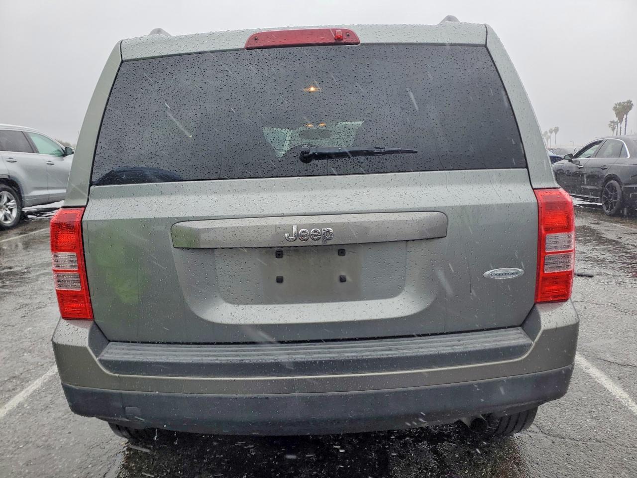 2014 JEEP PATRIOT LATITUDE photo 11
