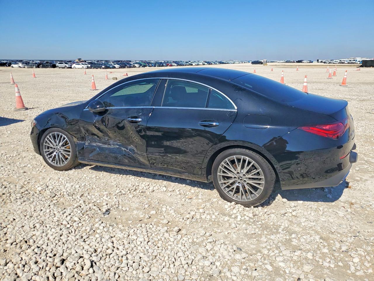 2024 MERCEDES-BENZ CLA 250 photo 2