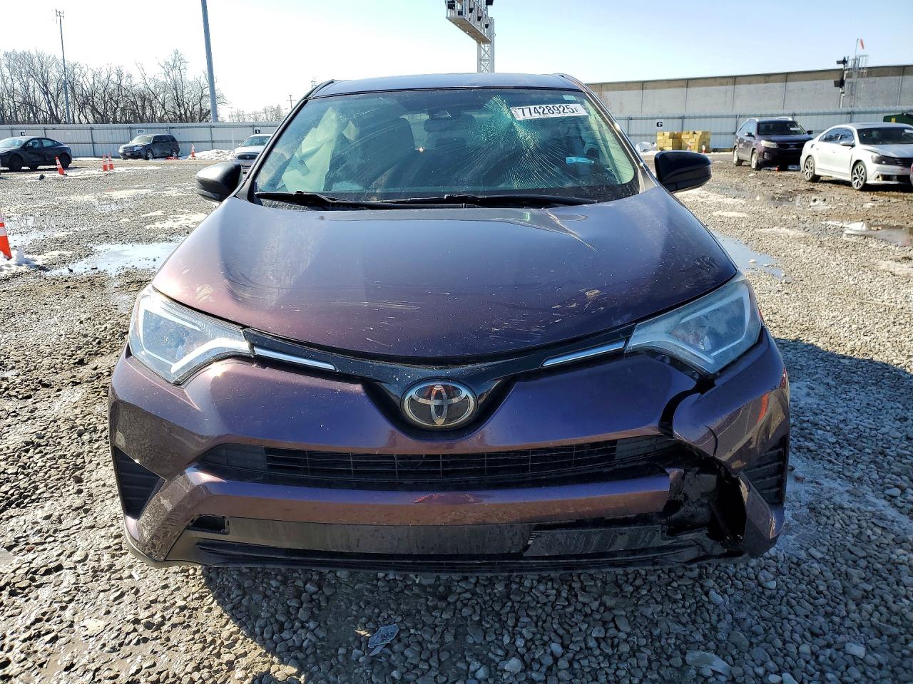 2018 TOYOTA RAV4 LE photo 9