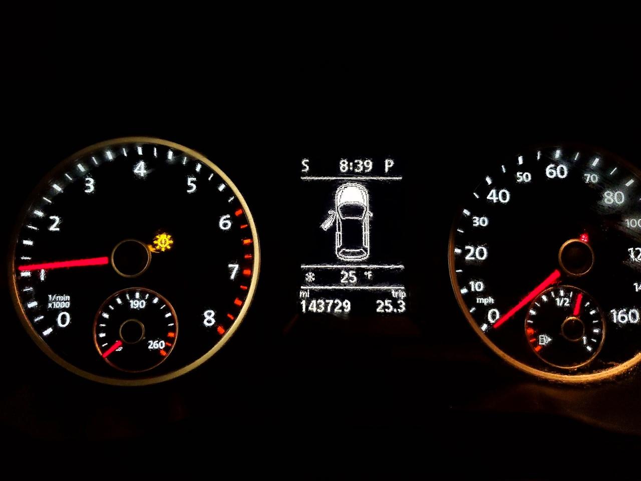 2013 VOLKSWAGEN TIGUAN S photo 9