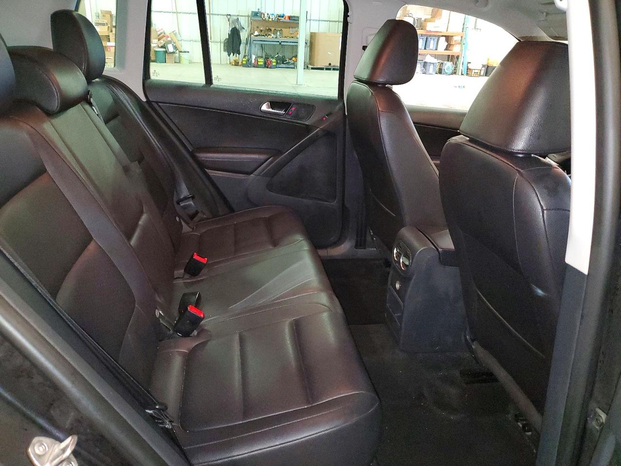 2013 VOLKSWAGEN TIGUAN S photo 11