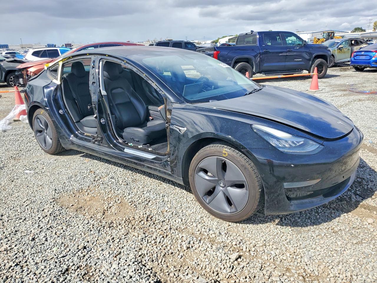 2019 TESLA MODEL 3 photo 4