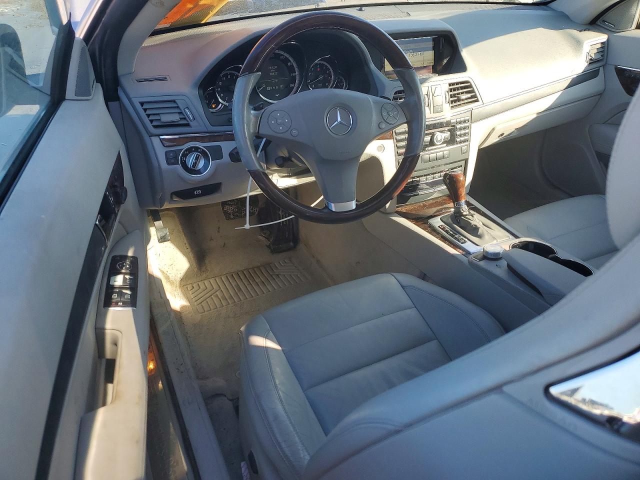 2011 MERCEDES-BENZ E 350 photo 8