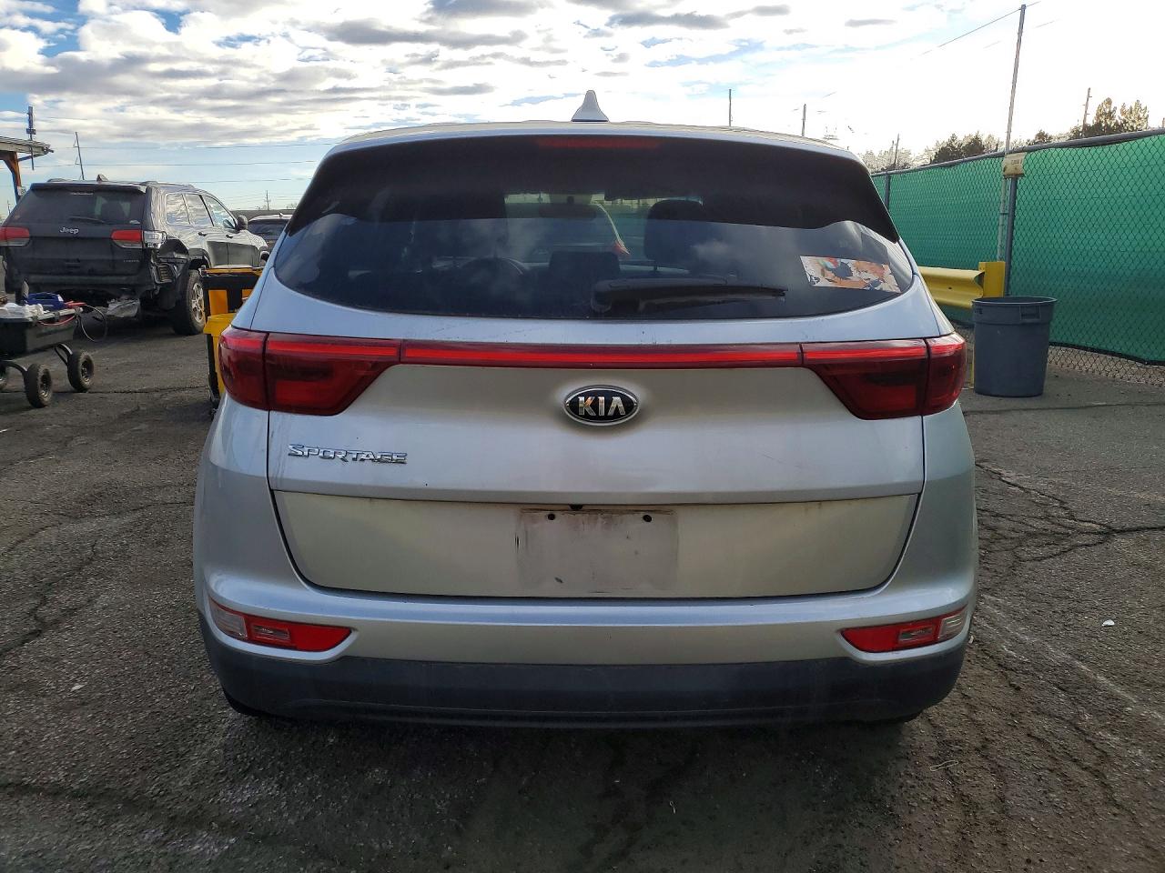 2017 KIA SPORTAGE LX photo 6