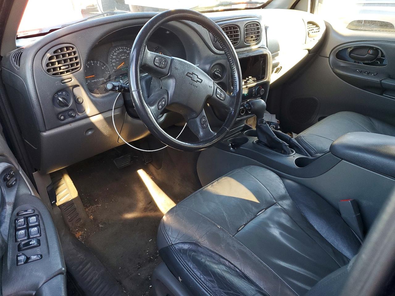 2002 CHEVROLET TRAILBLAZER photo 8