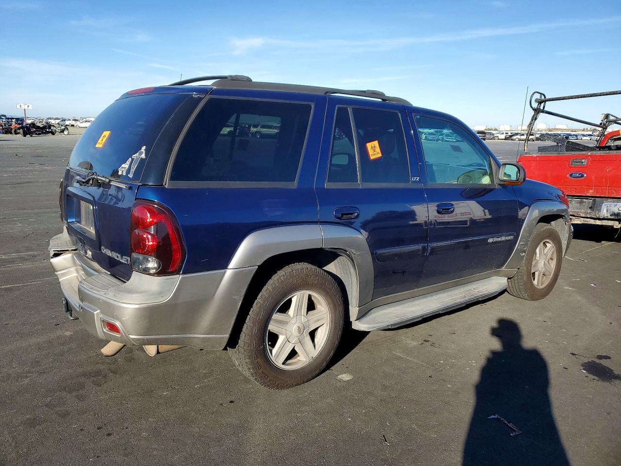 2002 CHEVROLET TRAILBLAZER photo 3