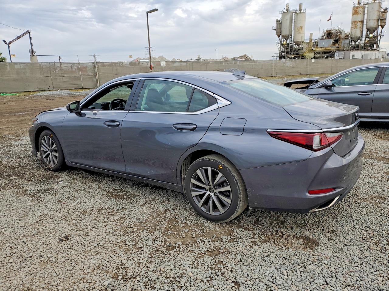2019 LEXUS ES 350 photo 2