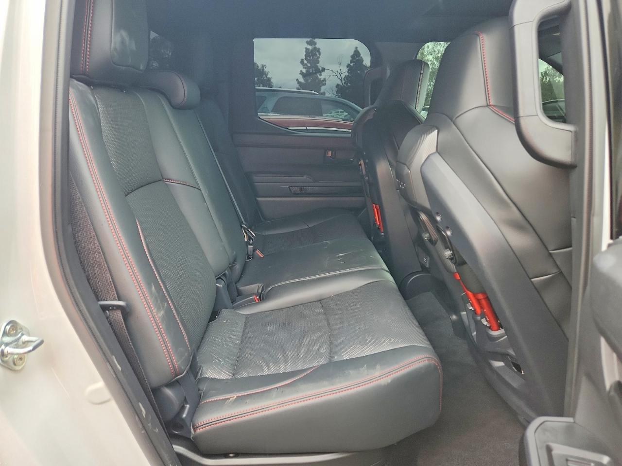 2025 TOYOTA TACOMA DOUBLE CAB photo 28