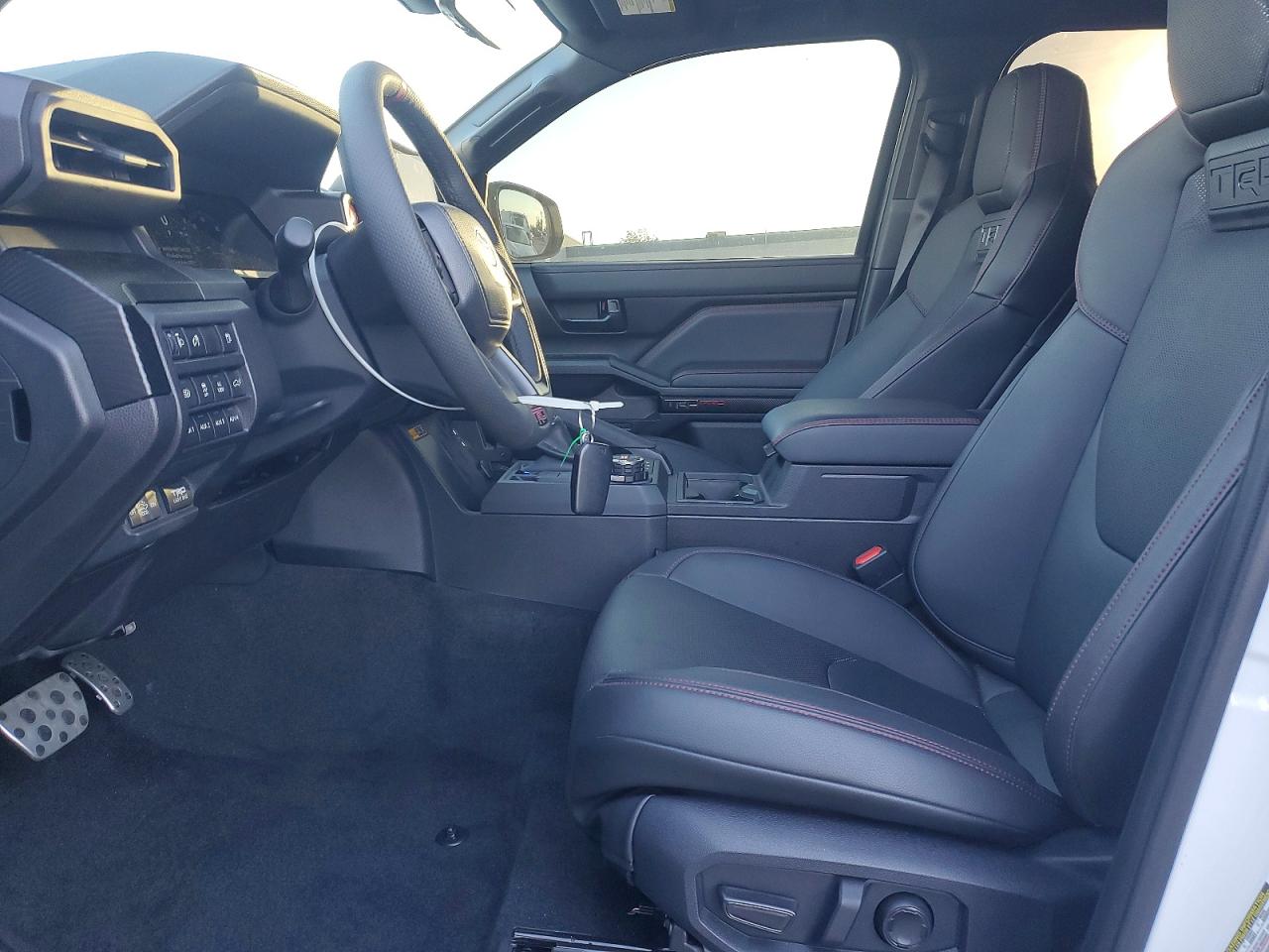 2025 TOYOTA TACOMA DOUBLE CAB photo 19