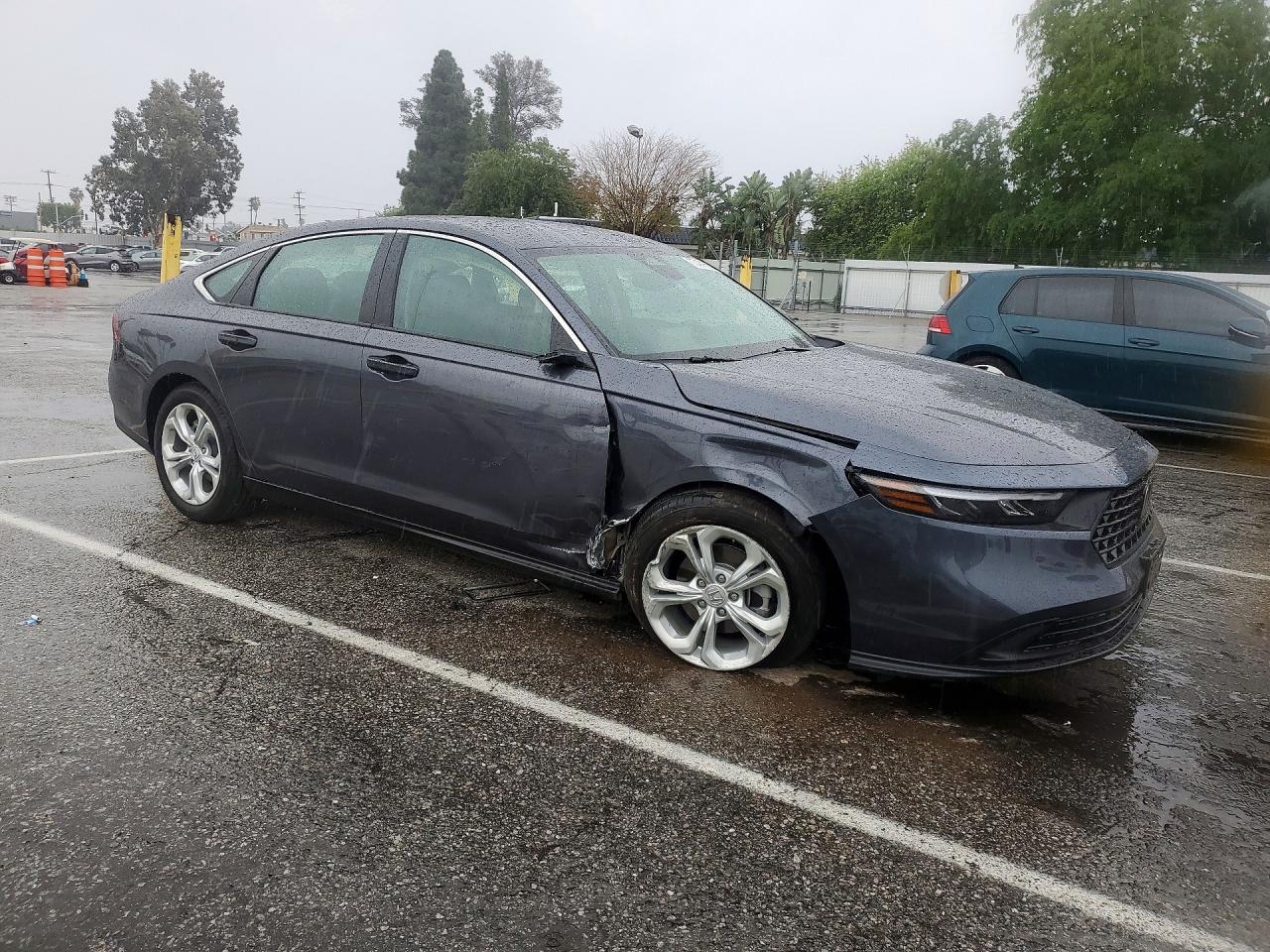 2025 HONDA ACCORD LX photo 7