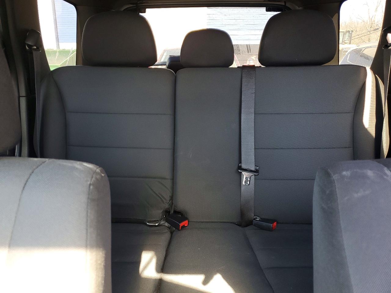 2011 FORD ESCAPE XLT photo 28