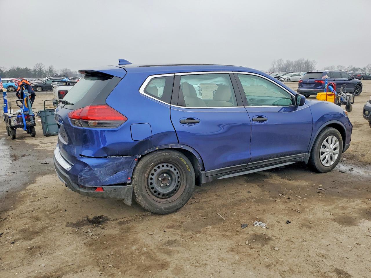 2017 NISSAN ROGUE S photo 3