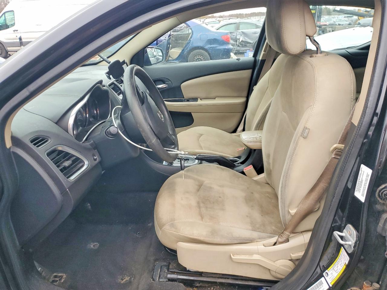 2014 DODGE AVENGER SE photo 13