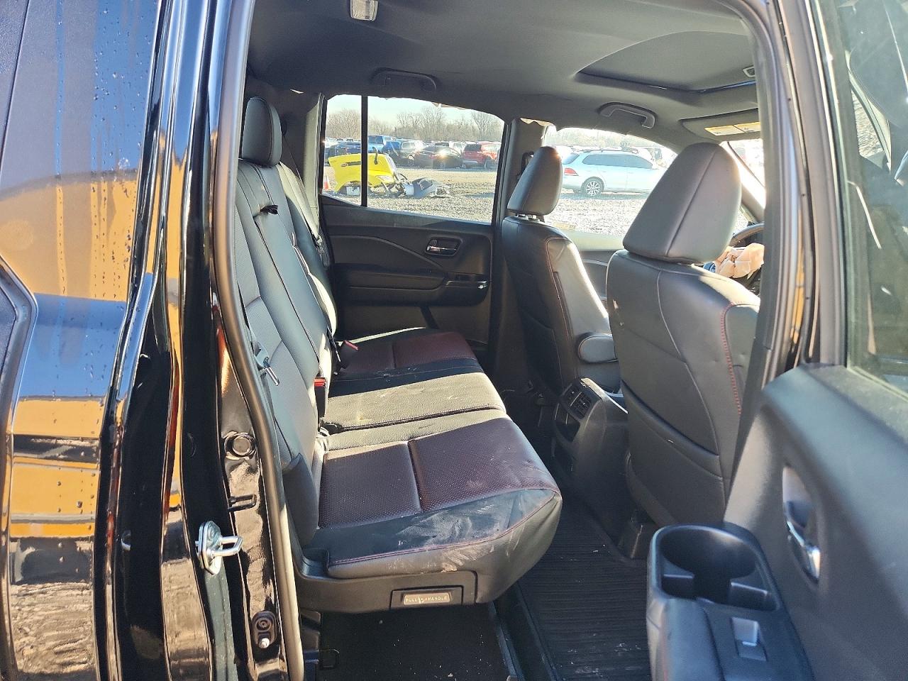 2019 HONDA RIDGELINE BLACK EDITION photo 28