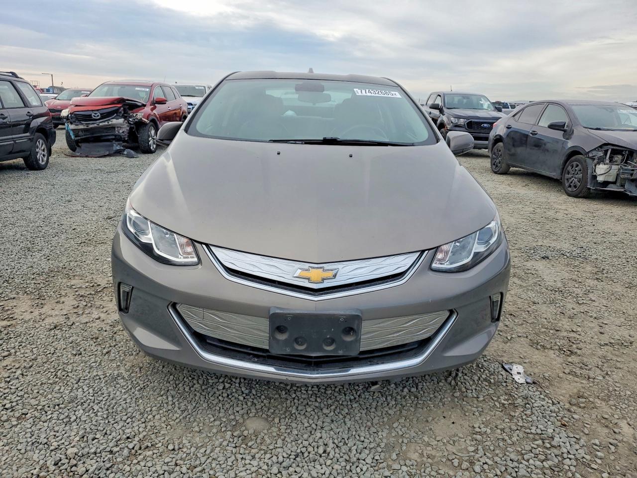 2017 CHEVROLET VOLT LT photo 5