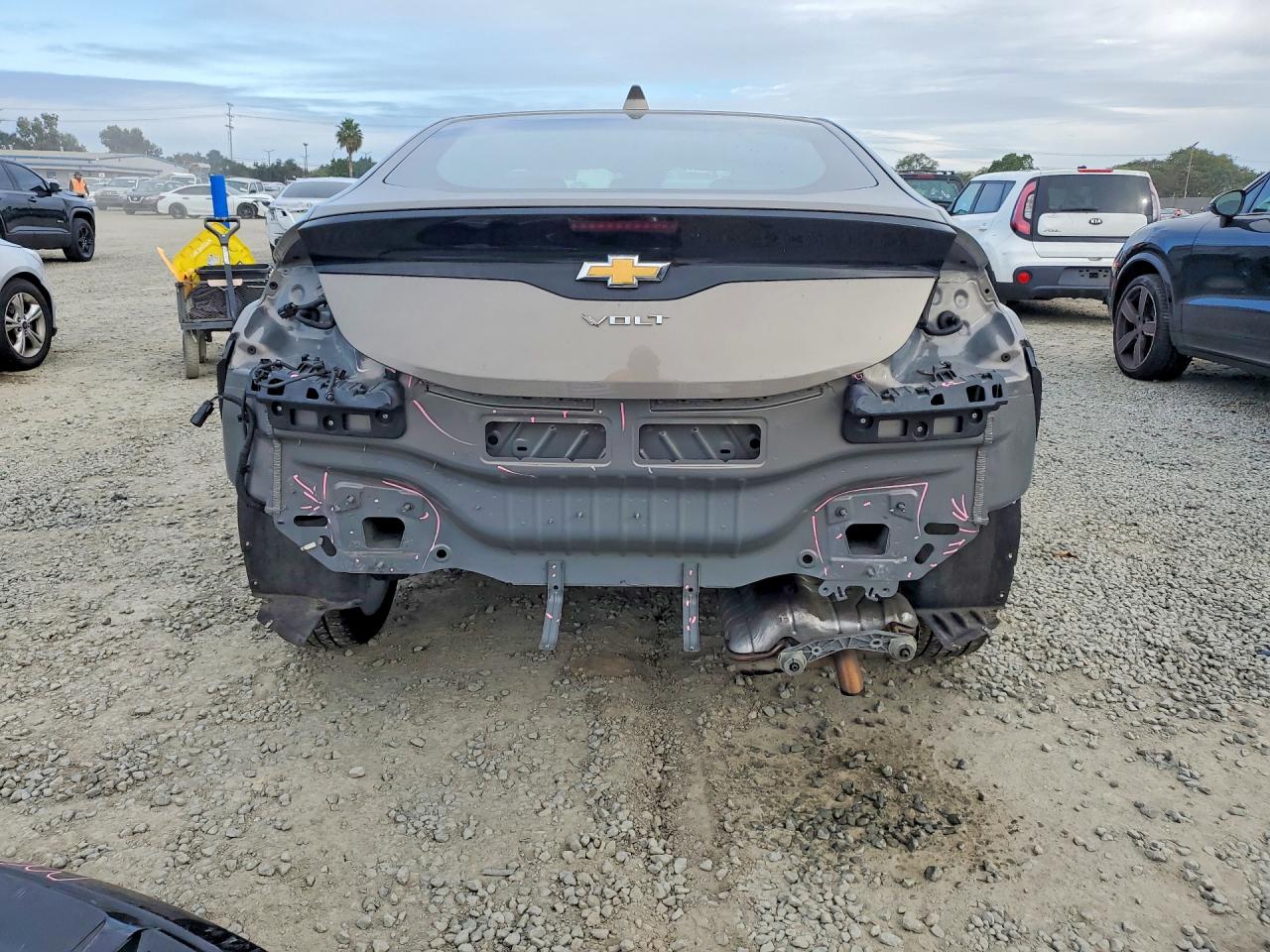 2017 CHEVROLET VOLT LT photo 6