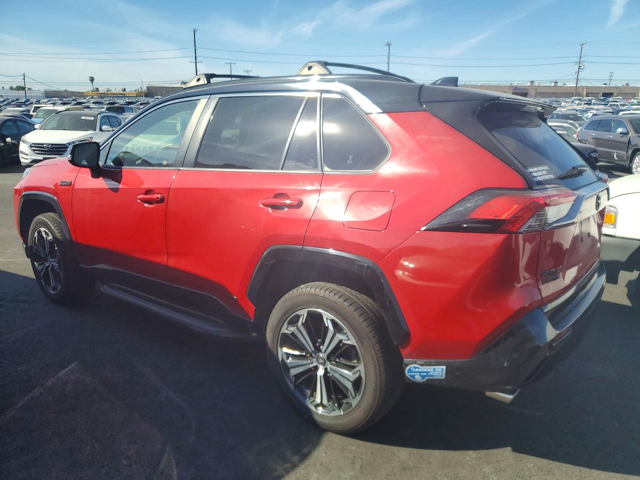 2021 TOYOTA RAV4 PRIME XSE photo 4