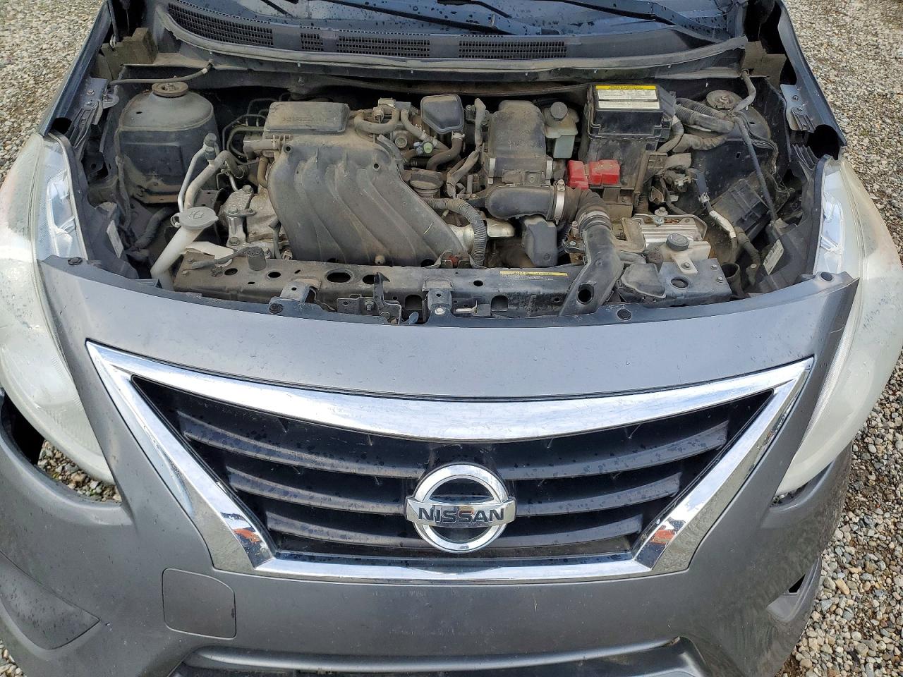 2019 NISSAN VERSA S photo 11